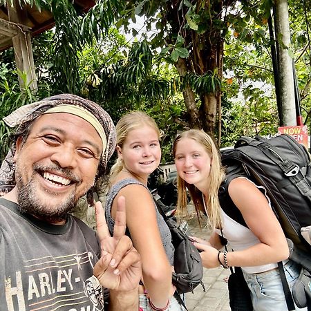 Bali Telaga Hati Yoga Healing And Retreat Center Hostel Санур Экстерьер фото