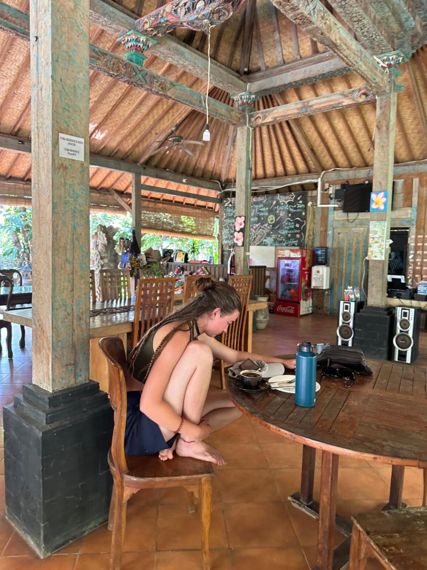 Bali Telaga Hati Yoga Healing And Retreat Center Hostel Санур Экстерьер фото