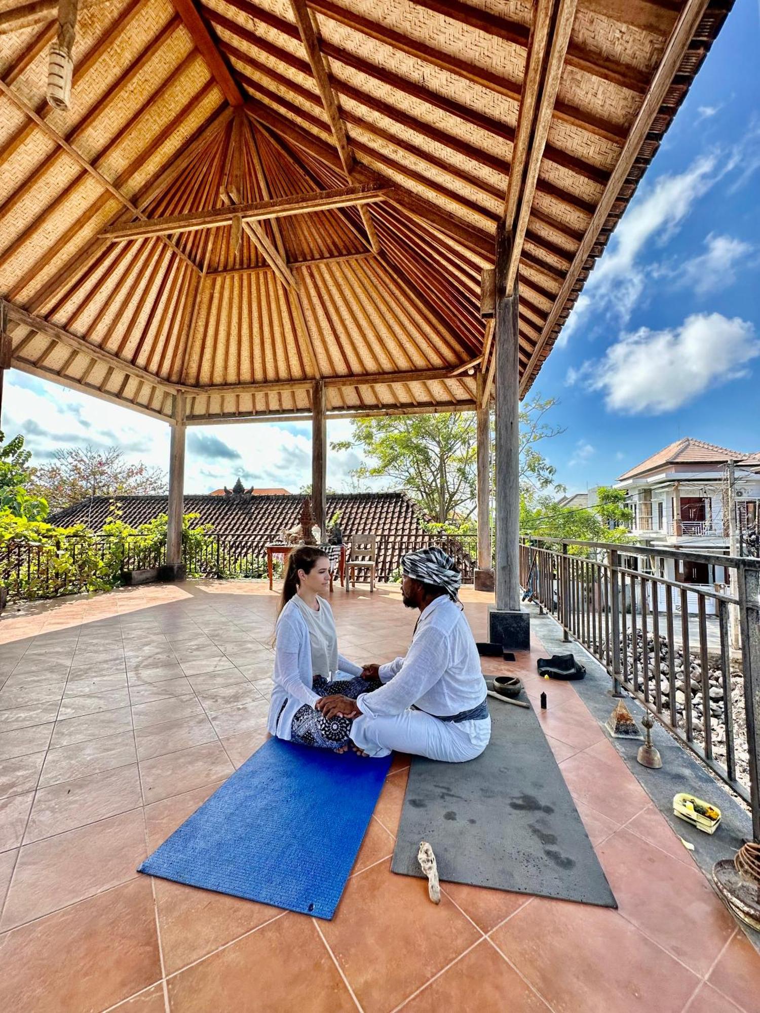 Bali Telaga Hati Yoga Healing And Retreat Center Hostel Санур Экстерьер фото